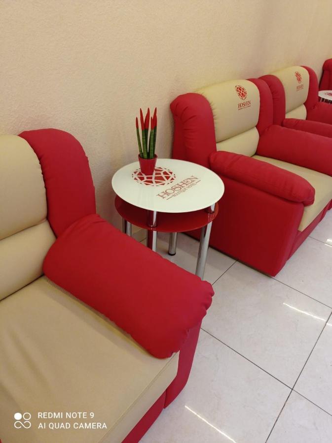 Hoshen Hotel Umanʼ Екстериор снимка