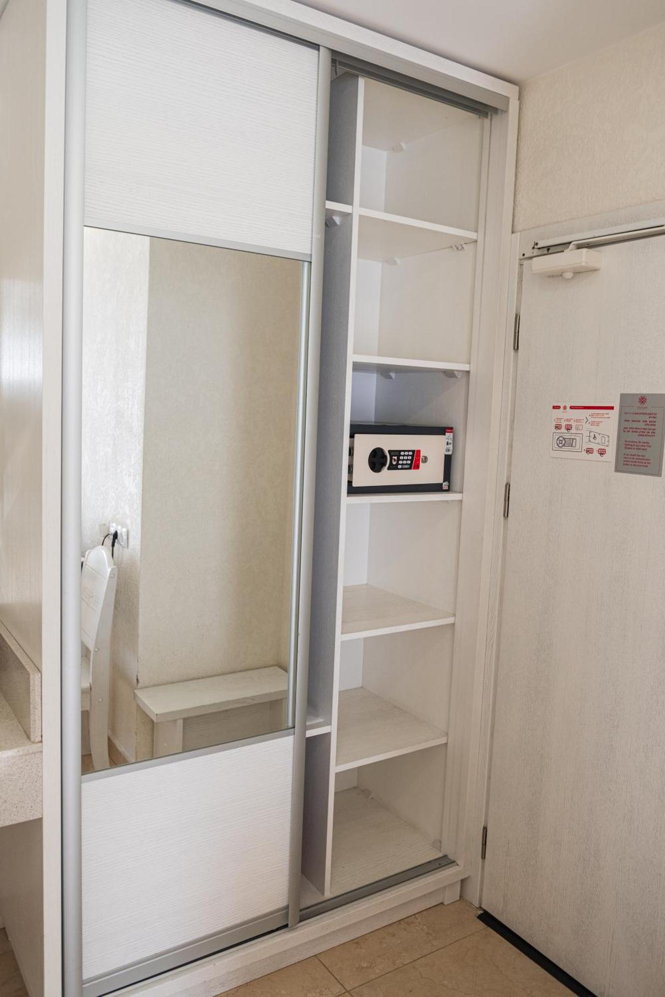 Hoshen Hotel Umanʼ Екстериор снимка